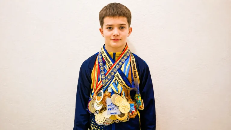 14-річний одесит Петро Карлангач став чемпіоном України з боротьби