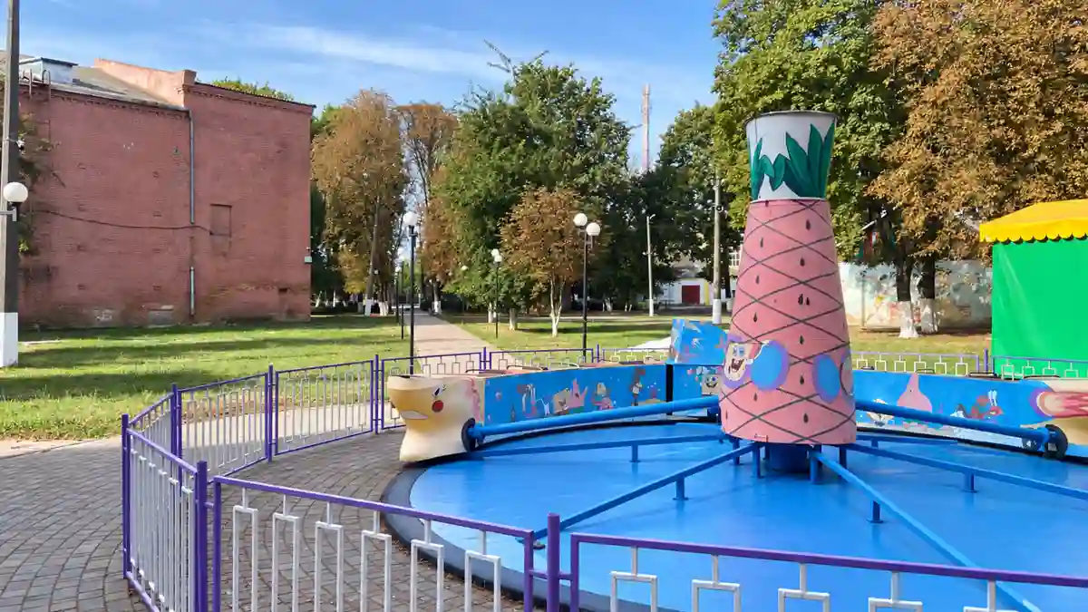 Карусель в парке в Кодиме