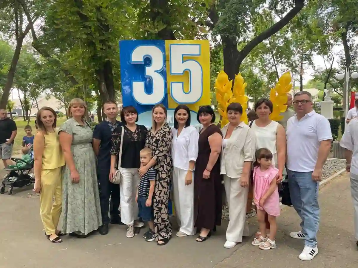 Колектив у якому працює Олександр Пиріжок