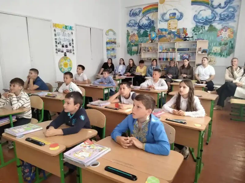 Село Серпневе, урок англійської у 5 класі