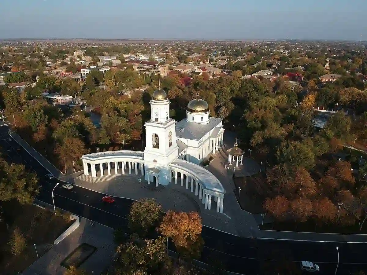 Вид на собор в Ізмаїлі з висоти пташиного польоту