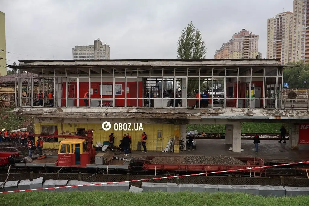 Внаслідок російської атаки пошкоджено станцію метро "Чернігівська"