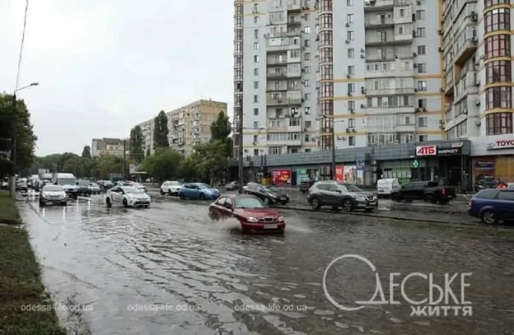 Одесса после ливня: улица Балковская